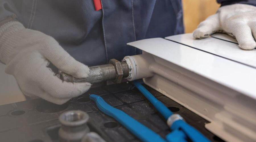 Burst Pipe Repair in Leighton, IA
